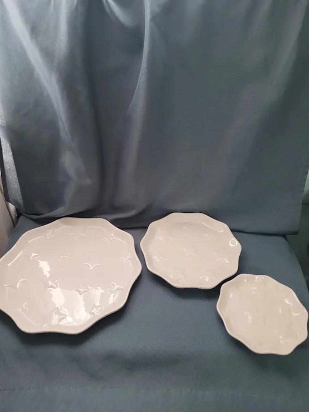 Princess House Embossed Star Plates. Set of 3. HARD TO FIND - DISCONTINUED ITEM